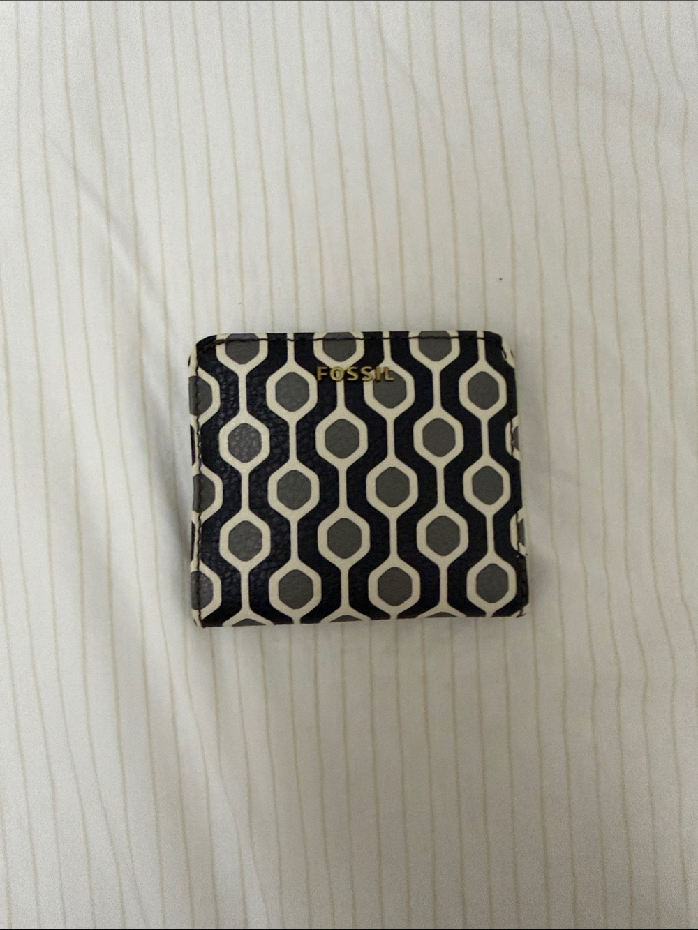 Fossil Black & Cream Hex Pattern Compact Wallet